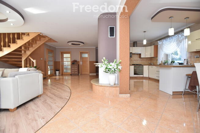 Nowoczesny i wyposażony dom 7 pokoi wokół las