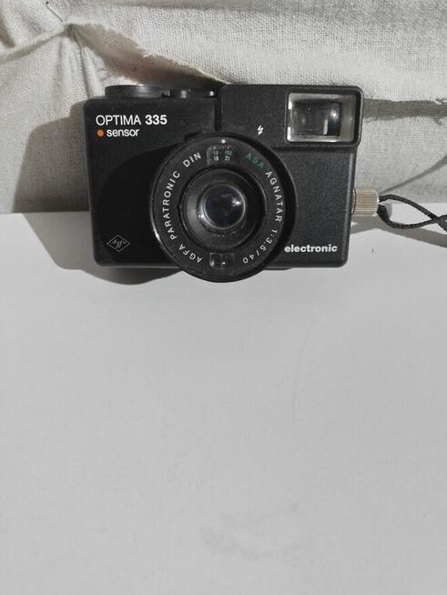 Sprzedam stare aparaty i lampy blyskowe