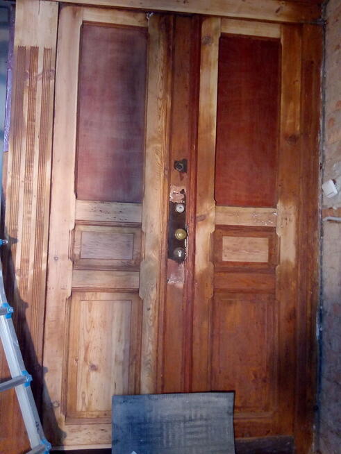 RENOWACJA STOLARKI W KAMIENICACH