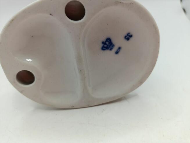 Porcelana figura Chłopiec z trzema gąskami