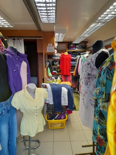 Lokal Handlowy z odzieżą