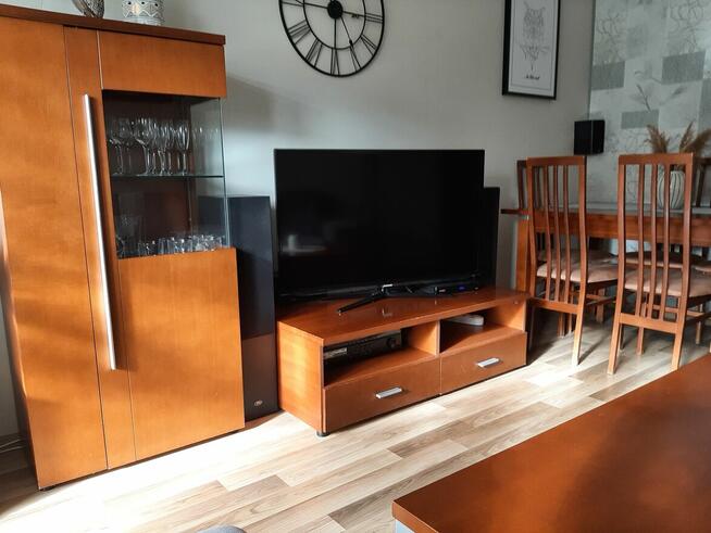 Meble BYDGOSKIE plus stół i 8 krzeseł