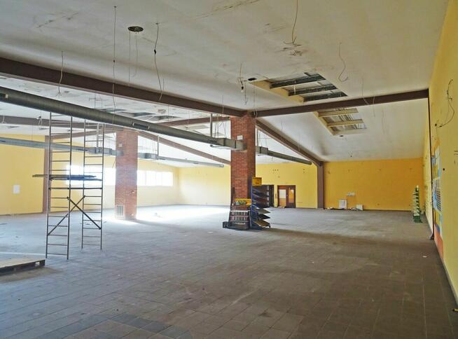 Kompleks / Budynki magazynowo przemysłowe 2324m2 Foluszowa