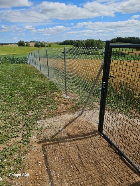 Ogrodzenia, budowa oraz montaż