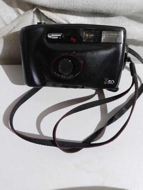 Sprzedam stare aparaty i lampy blyskowe