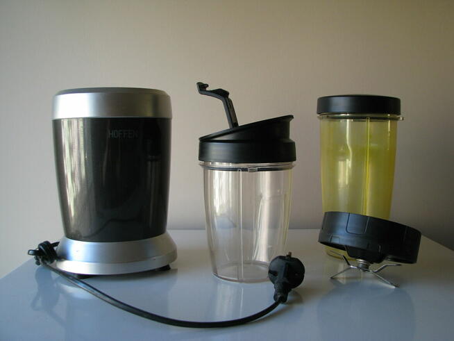 Mocny robot blendujący Hoffen, stołowy blender kielichowy