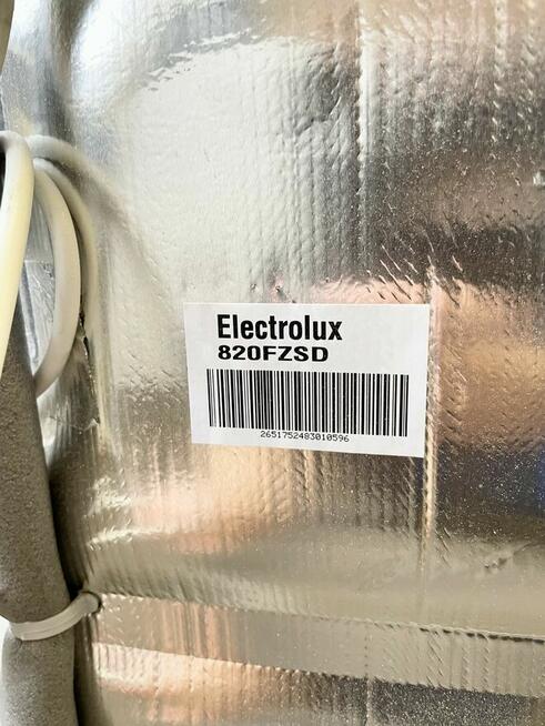 Nowa zamrażarka szufladowa do zabudowy ELECTROLUX LYB2AF82S