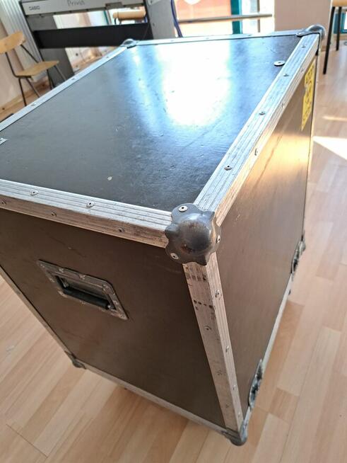 Sprzedam kolumnę basową Hlf 410 Ampeg i TC elektronic Bh 550