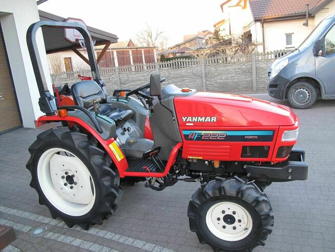 Mini Traktorek Yanmar AF222 4X4 22KM Wspomaganie Rewers