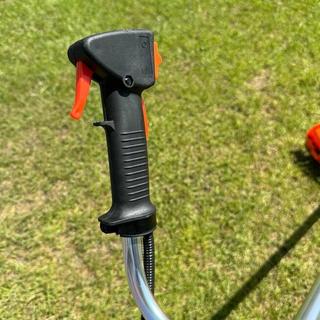 WYPRZEDAŻ!! NOWA PODKASZARKA/KOSA spalinowa 6.1km 52cc bullt