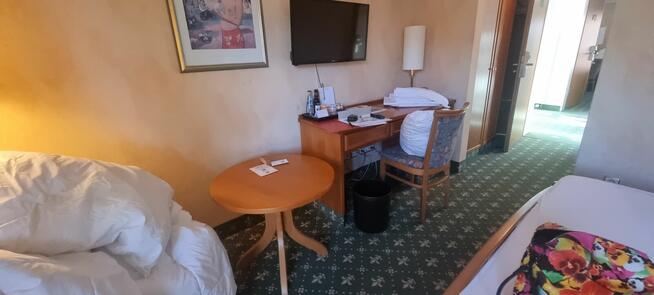 Meble hotelowe używane pilnie sprzedam