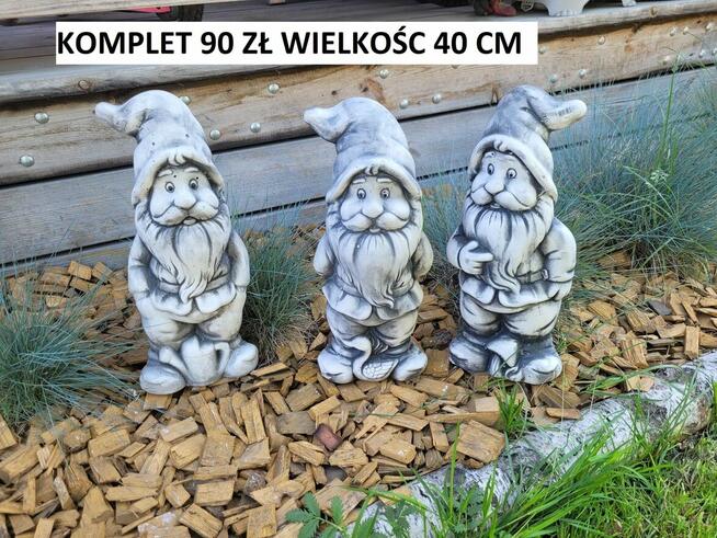 Figurki ogrodowe skrzat ogrodowy krasnal do ogrodu producent