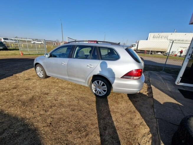 Volkswagen Golf VI Kombi 1.6 TDI 105KM | 2010 | Bezwypadkowy