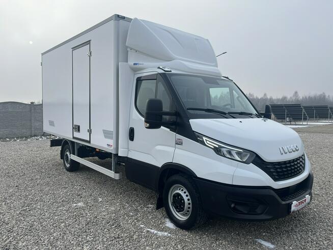 Iveco Daily 35S18 Izoterma 8-pal. GWARANCJA 3.0/180KM TylneZawieszeniePneumatyczne