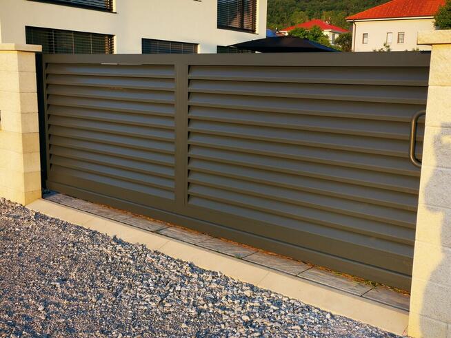 Ogrodzenia aluminiowe, bramy zadaszenia, ALUBRAM