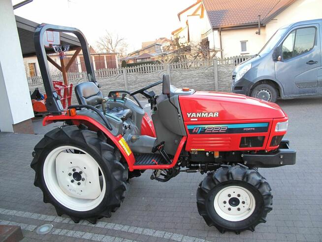 Mini Traktorek Yanmar AF222 4X4 22KM Wspomaganie Rewers