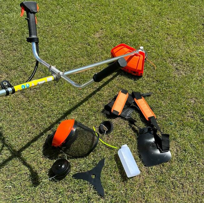 WYPRZEDAŻ!! NOWA PODKASZARKA/KOSA spalinowa 6.1km 52cc bullt