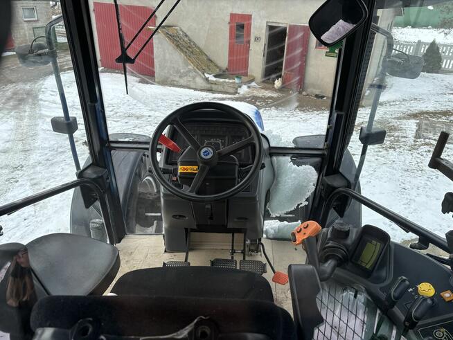 New Holland TM140