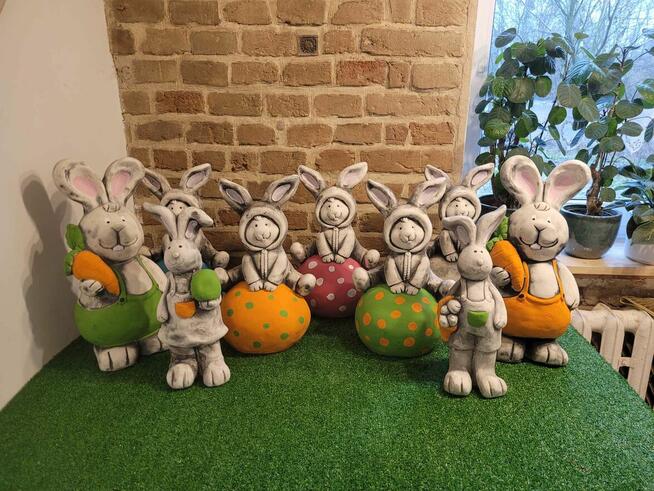 Figurki ogrodowe skrzat ogrodowy krasnal do ogrodu producent