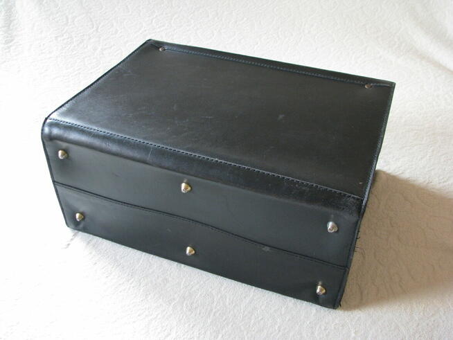 Duży neseser teczka kufer z szyfrem na dokumenty skóra torba