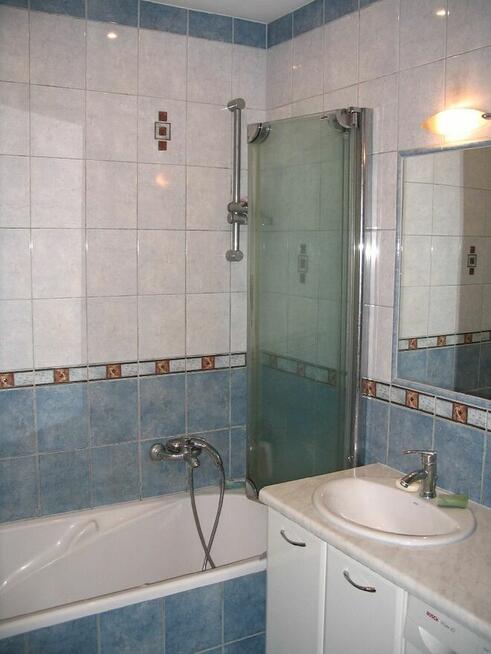 Bardzo ładny, duży pokój z balkonem dla jednej osoby lub pary