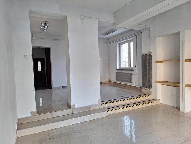 Lokal handlowo-usługowy w centrum miasta przy DK28