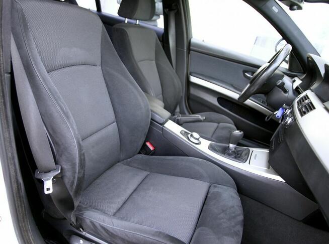 BMW 320 M PAKIET/Alcantara/6 Biegów/BiXenon/Parktronic/Serwisowany/GWARANCJA