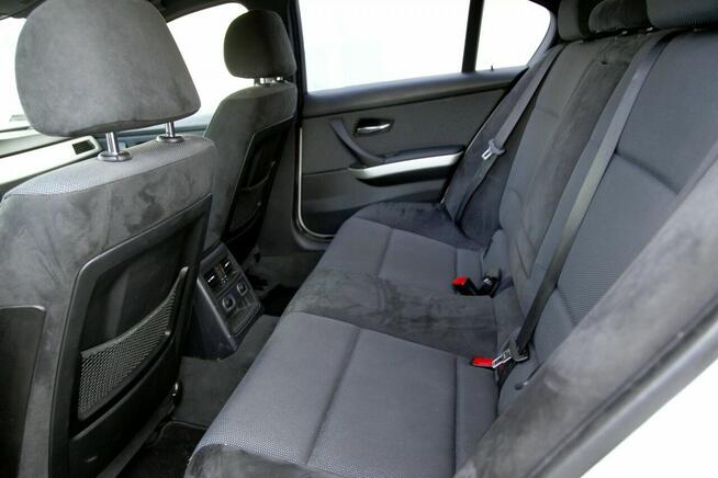 BMW 320 M PAKIET/Alcantara/6 Biegów/BiXenon/Parktronic/Serwisowany/GWARANCJA