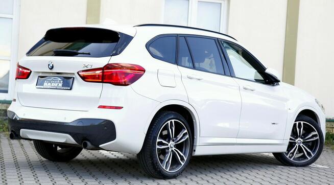 BMW X1 2.0 192KM/M-PAKIET/4x4/Automat/ HeadUpDispley/Skóry/Navi/GWARANCJA