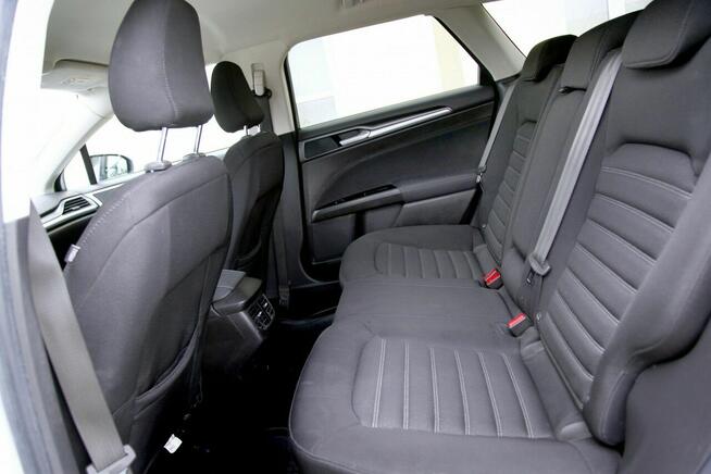 Ford Mondeo Navi/Kamera Cof/6 Biegów/ Pdc/Led/ Serwisowany/Zarejestr/GWARANCJA