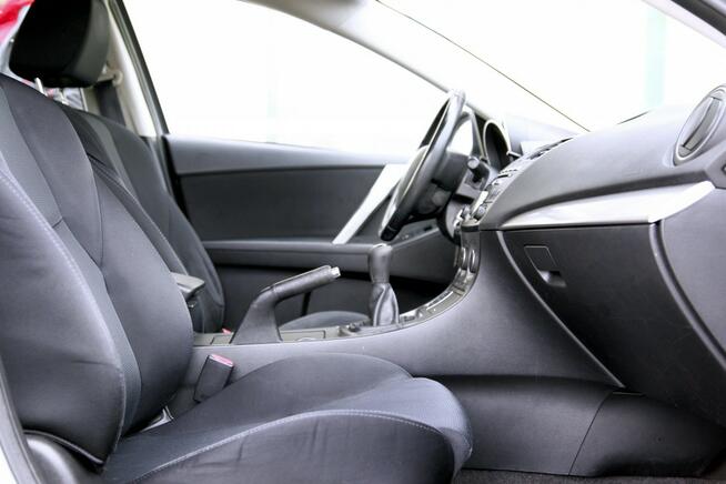 Mazda 3 1.6 105PS/Klimatronic/Parktronic/ Bezwyp/Serwisowany/GWARANCJA