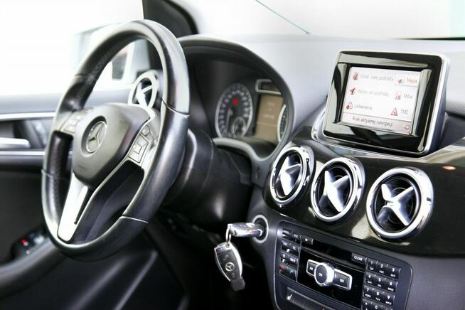 Mercedes B 180 Navi/6 Biegów/Parktronic/Klimatronic/Tempomat/ Serwisowany/GWARANCJA