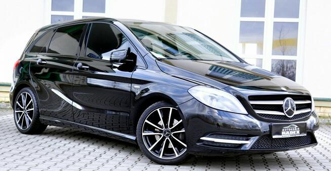 Mercedes B 180 AMGEDITION/BiXenon/Półskóry/Automat 7G-DCT/ SerwisASO/1 Ręka/GWARANCJA