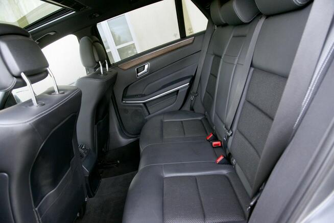 Mercedes E 220 LIFT/Automat T9G/Pakiet AMG/FuLLLed/Półskóry/ Serwis ASO/Bezwyp/GWARAN