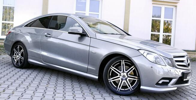 Mercedes E 350 Navi/BiXenon/Skóry/Parktronic/Tempomat/Serwisowany/ Zarejestrowany