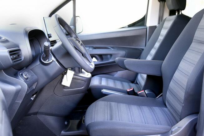 Opel Combo CDTI 100PS/Navi/Klimatronic/Parktronic/Tempomat/ Zarejest/GWARANCJA