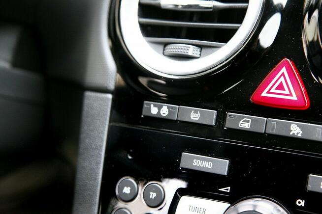 Opel Corsa 1.4 90KM/OPC LINE/Klima/Grzane fotele-kierow/PDC/Serwis/1 Ręka/GWARANT