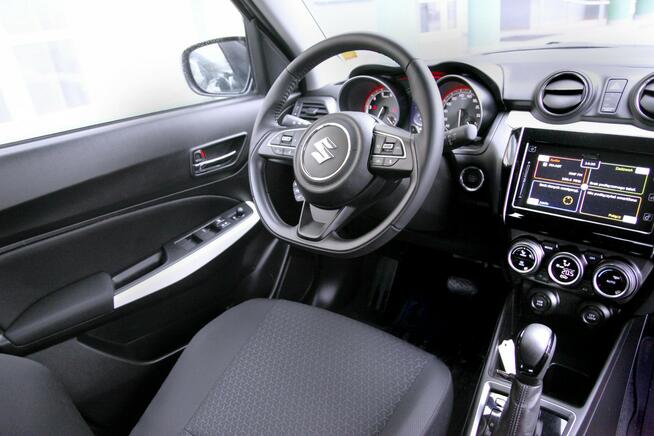 Suzuki Swift AUTOMAT/Android/CarPlay/Klimatronic/ As.Pasa Ruchu/1 Ręka/GWARANCJA