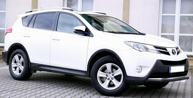 Toyota RAV-4 4X4/AUTOMAT/Navi/Kamera/Skóry/ BiXenon/Parktronic/Tempomat/GWARANCJA