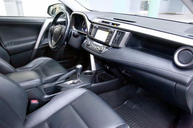 Toyota RAV-4 4X4/AUTOMAT/Navi/Kamera/Skóry/ BiXenon/Parktronic/Tempomat/GWARANCJA
