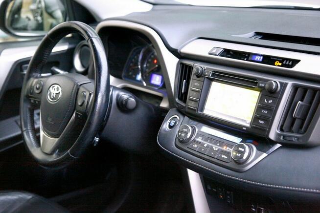 Toyota RAV-4 4X4/AUTOMAT/Navi/Kamera/Skóry/ BiXenon/Parktronic/Tempomat/GWARANCJA