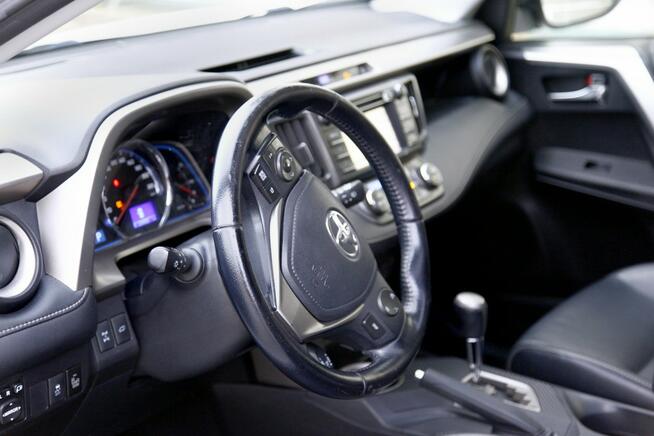 Toyota RAV-4 4X4/AUTOMAT/Navi/Kamera/Skóry/ BiXenon/Parktronic/Tempomat/GWARANCJA
