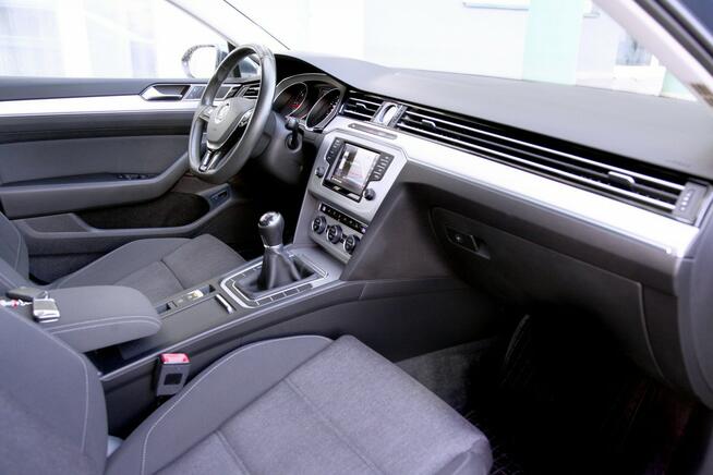 Volkswagen Passat Highline/FuLLLed/Navi/KameraCof/6 Biegów/ Parktronic/SerwisASO/GWARANT