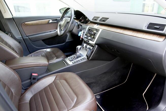 Volkswagen Passat EXCLUSIVE/DSG/ Skóry/Navi/Kamera/BiXenon/ Parktronic/Serwis/GWARANCJA