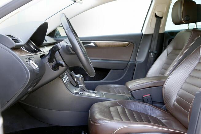 Volkswagen Passat EXCLUSIVE/DSG/ Skóry/Navi/Kamera/BiXenon/ Parktronic/Serwis/GWARANCJA