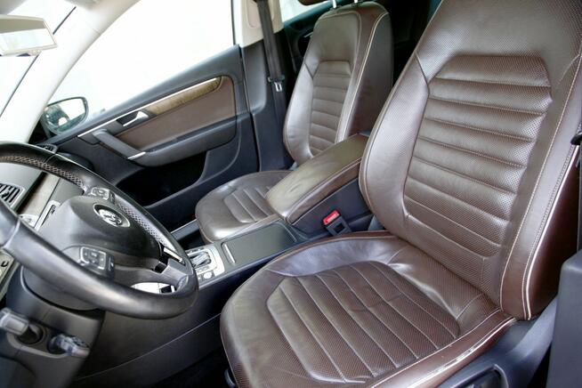 Volkswagen Passat EXCLUSIVE/DSG/ Skóry/Navi/Kamera/BiXenon/ Parktronic/Serwis/GWARANCJA