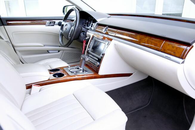 Volkswagen Phaeton 3.0TDI 239KM/FuLLOpcja/ Bezwyp/Serwisowany ASO/Zarejestr/ GWARANCJA