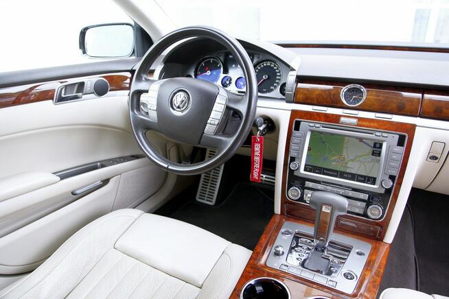 Volkswagen Phaeton 3.0TDI 239KM/FuLLOpcja/ Bezwyp/Serwisowany ASO/Zarejestr/ GWARANCJA
