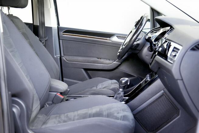 Volkswagen Touran SalonPL/DSG/Bezwyp/1 Ręka/HIGHLINE/7 Foteli/Led/Alcantara/Navi/Kamera