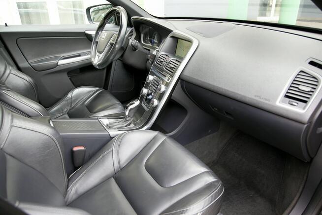 Volvo XC 60 RDESIGN/Navi/Kamera/Panorama/Skóry/ HarmanKardon/Serwis/GWARANCJA